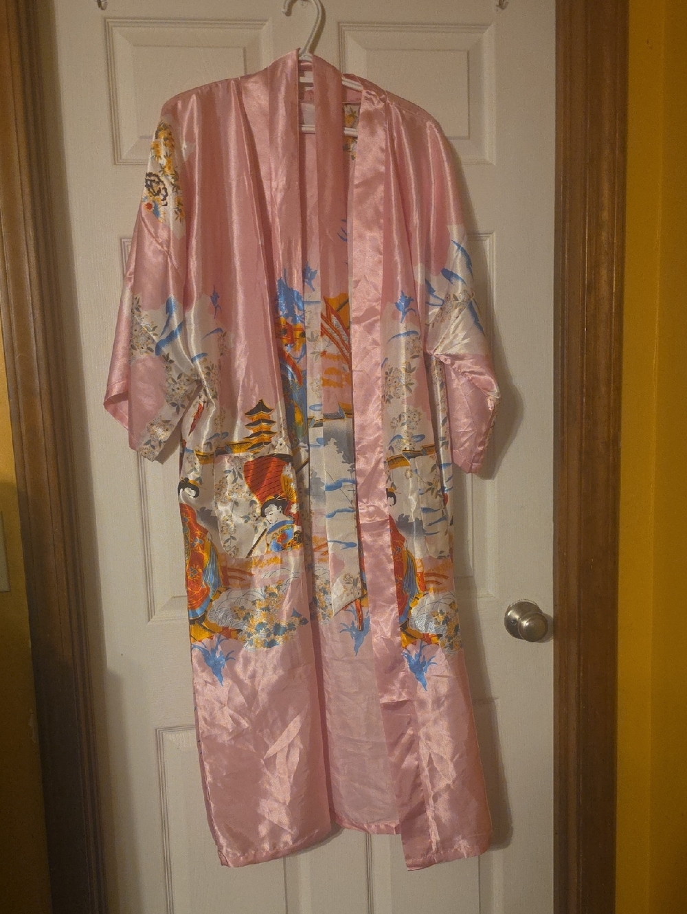 Kimono Style Robe With Pocket